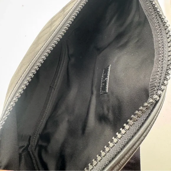 NEW Gucci GG Belt Bag - Picture 9 of 15